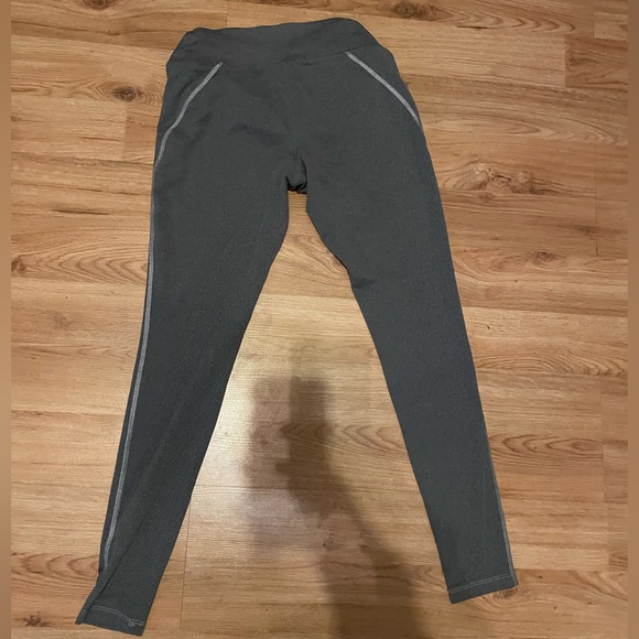 Under Armour Gray Leggings with NAVY Anchor Logo Athletic Bottoms - Picture 2 of 4